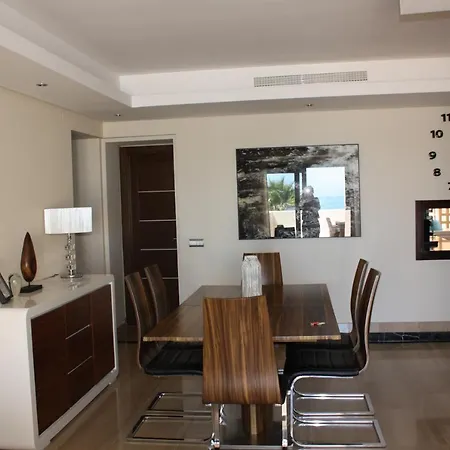 124 - Penthouse - Private Pool Апартаменты *