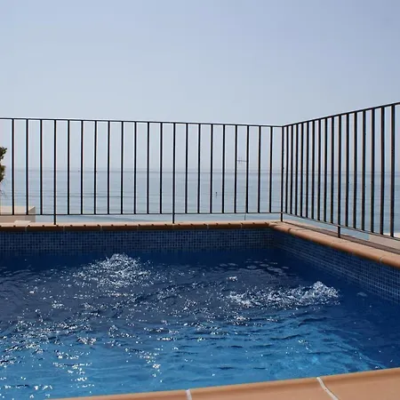 124 - Penthouse - Private Pool Апартаменты *